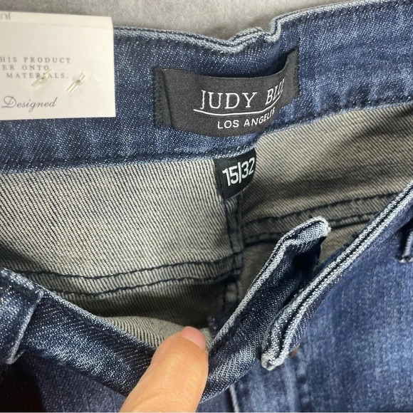 Judy Blue High Rise Starry Night Raw Edge Embroidered Skinny Jeans - Picture 9 of 11